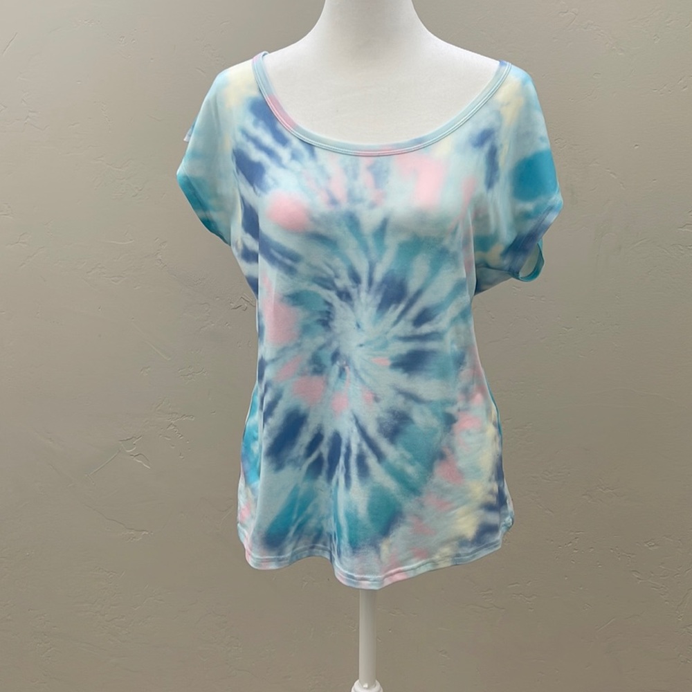 Tie dye Yoins brand t shirt